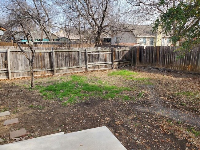 Building Photo - 907 Fairway Green Cove