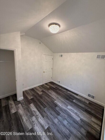 Building Photo - 348 Targee St