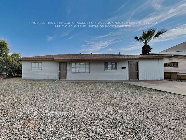 Building Photo - 2039 E Osborn Rd