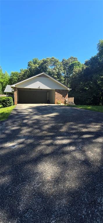 Building Photo - 1132 Shoal Creek Rd