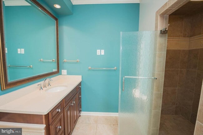 Building Photo - 5482 Royal Mile Blvd