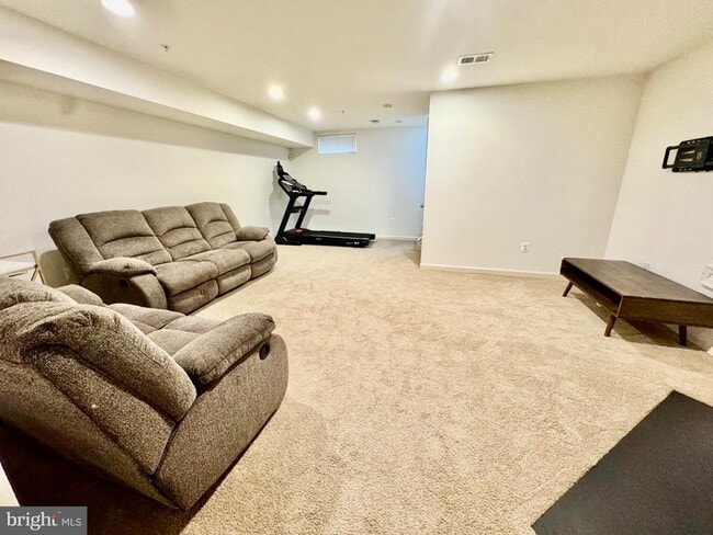 Building Photo - 23517 Gardenside Pl