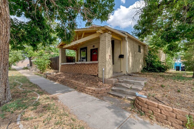 Building Photo - 3834 N Pecos St