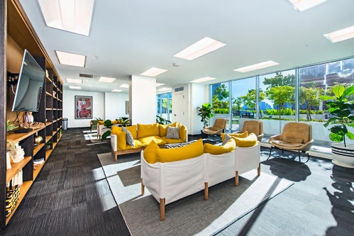 Building Photo - 988 Halekauwila St