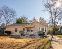 Building Photo - 513 10th Ave S