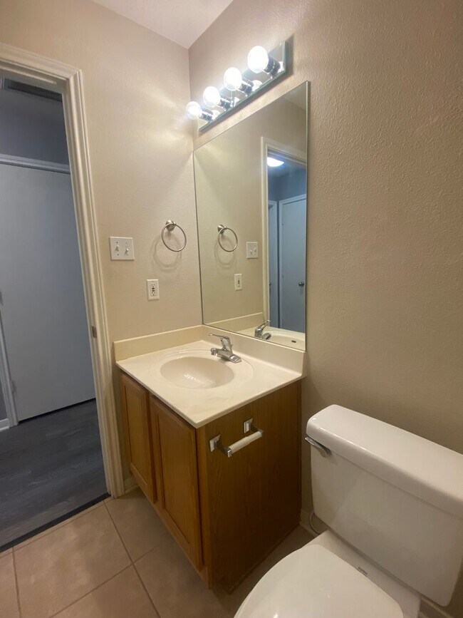 Building Photo - 3 BEDROOM, BELTON ISD
