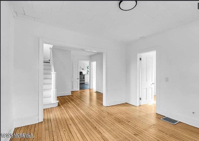 Building Photo - 1327 10th Ave