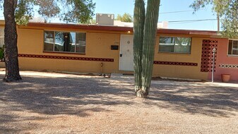 Building Photo - 5071 S Cherry Ave