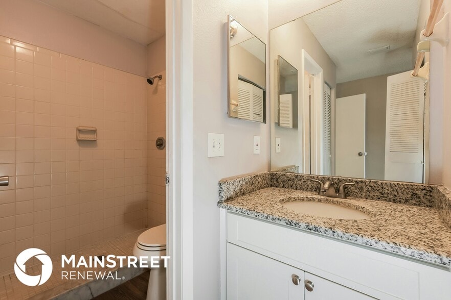 Building Photo - 2210 N Merrin St