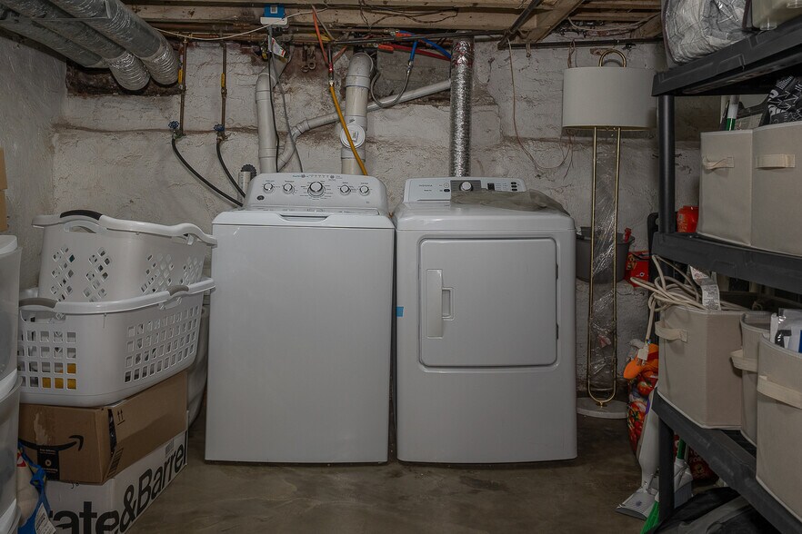 Building Photo - 759 N Judson St