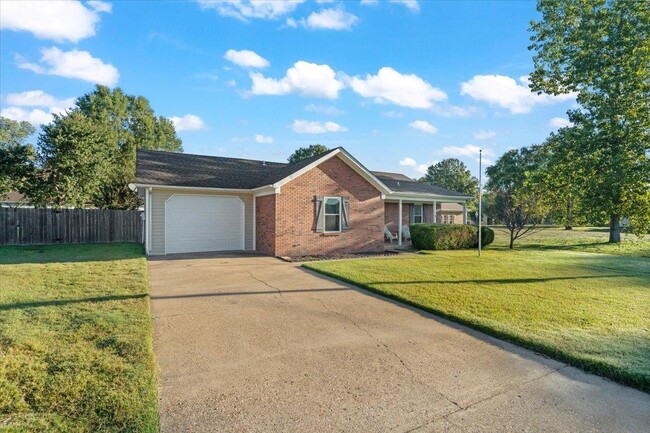 Building Photo - 9496 Holly Grove Rd