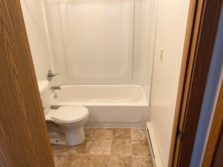 Bathroom - 818 Cain St