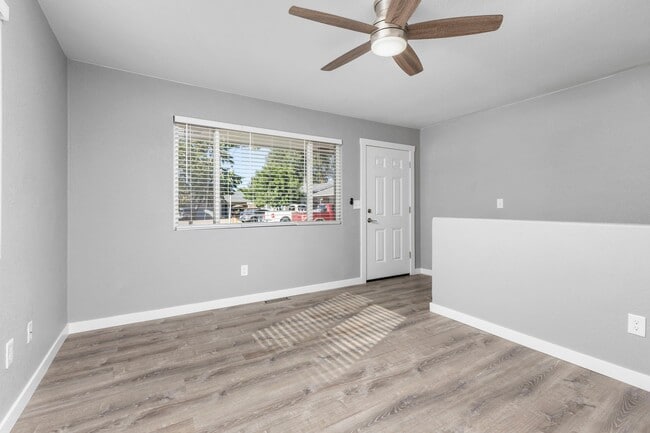 Building Photo - 508 King Ct