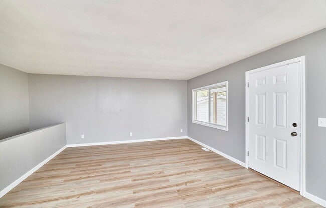 Building Photo - 7006 Shelton Ct