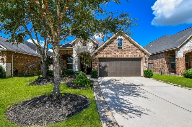 Primary Photo - 15330 Ashbrook Dove Ln