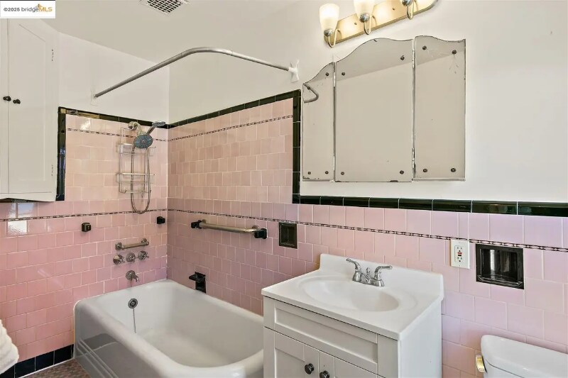 Building Photo - 1412 Peralta Ave