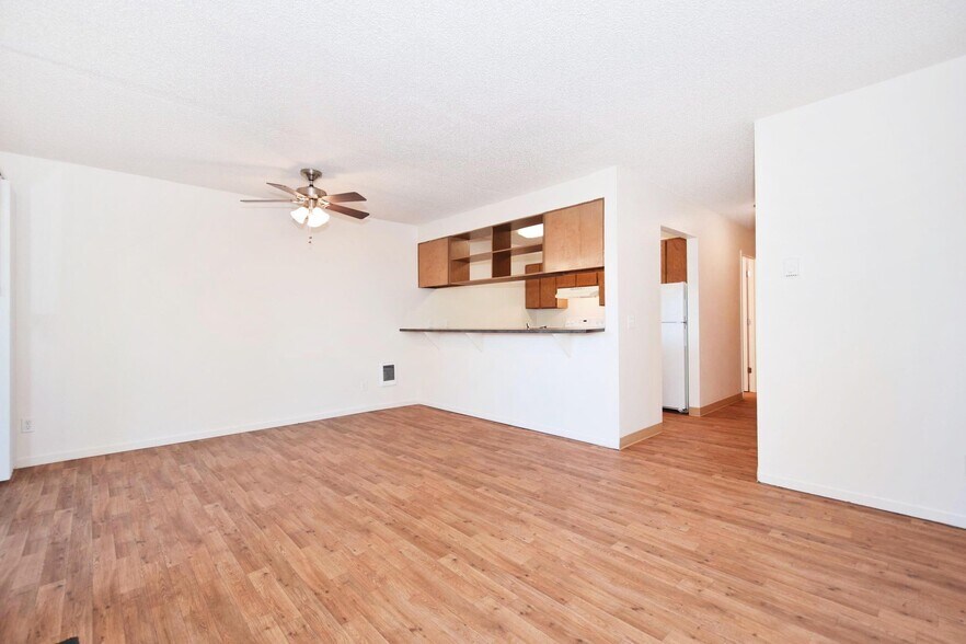 Building Photo - 12375 Mt Jefferson Terrace