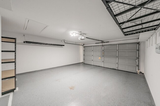 Building Photo - 1300 Potomac Dr