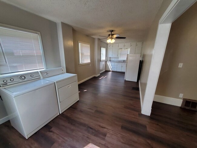 Building Photo - Remodeled 2 Bd with huge kitchen, dining room and living room
