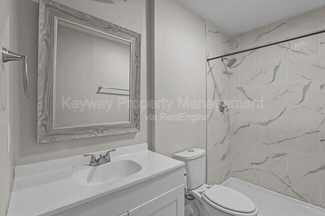 Building Photo - 2918 Arrowhead Dr