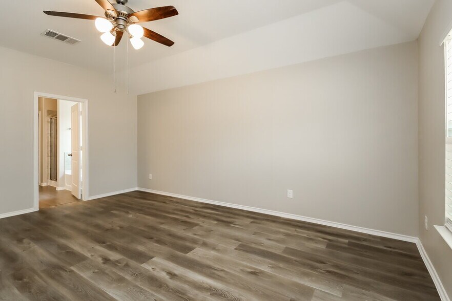 Building Photo - 209 Stalwart Hl Trl