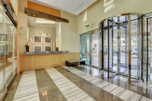 Building Photo - Turnberry Towers 2705W-City/Golf Course Vi...