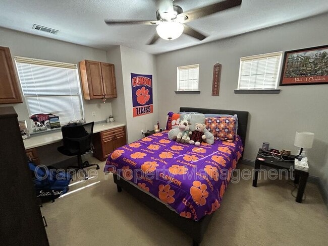 Building Photo - 1611 Muscovy Wy