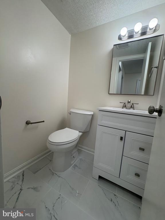 Building Photo - 7810 Snead Ln