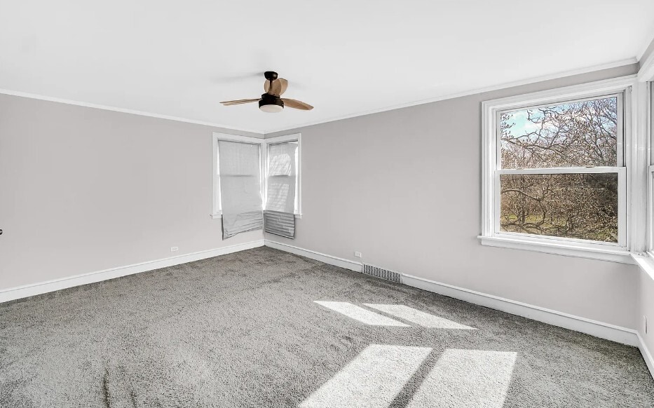 Building Photo - 8900 S Dauphin Ave
