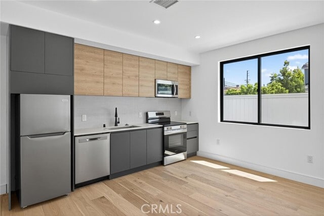 Building Photo - 1011 S Prospect Ave