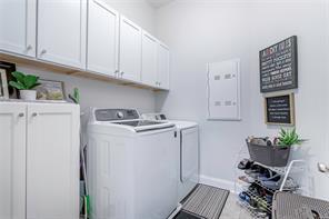 Building Photo - 1250 Charleston Dr