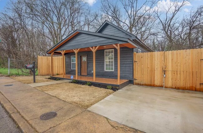 Building Photo - 2314 Brooklyn Ave