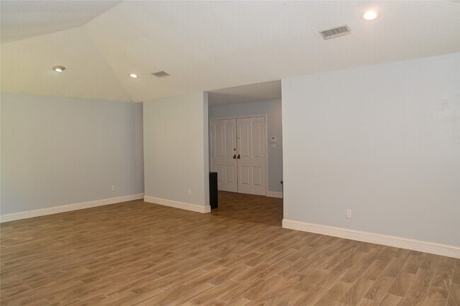 Building Photo - 5254 N Braeswood Blvd