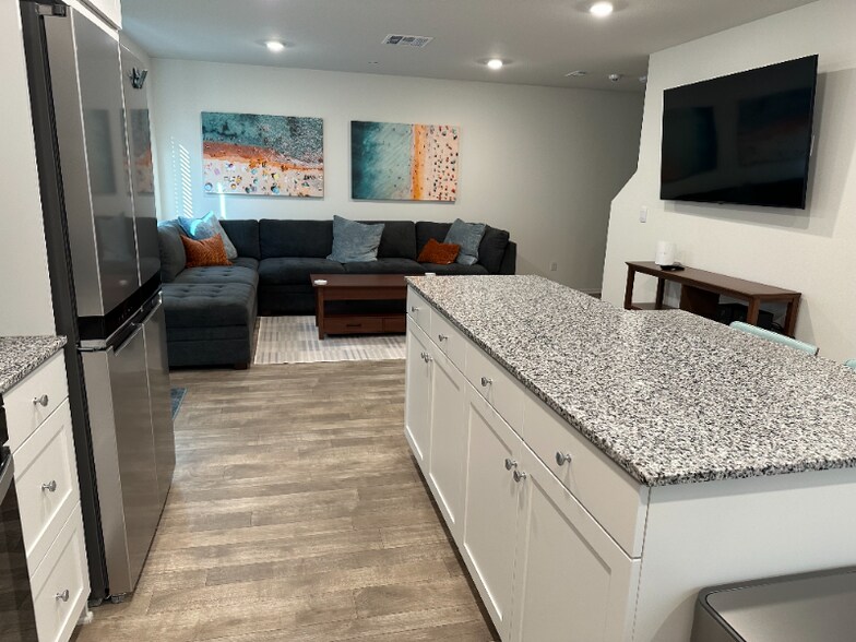 Building Photo - 30622 Dart Ct