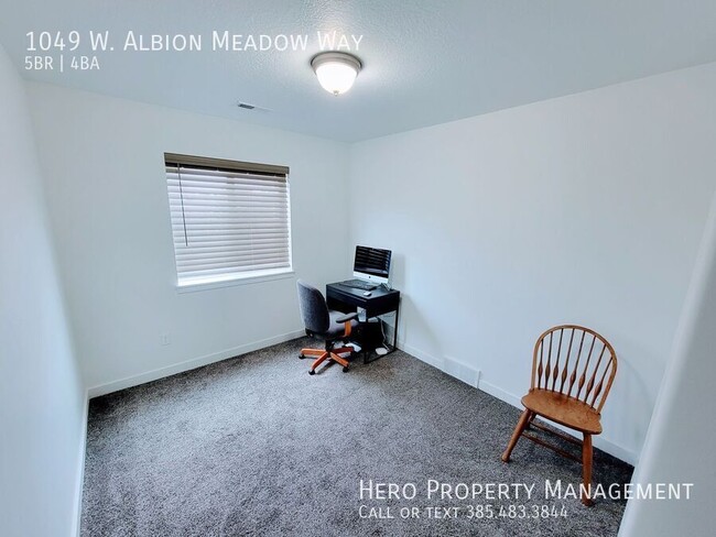 Building Photo - 1049 Albion Meadow Way