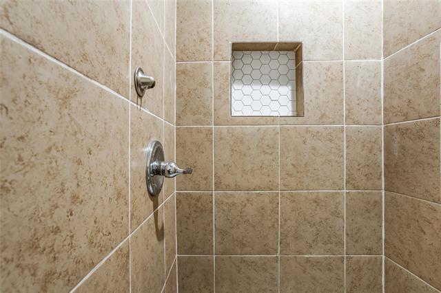 Building Photo - 2913 Gumwood Park Dr