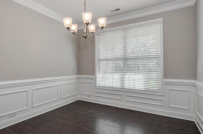 Building Photo - Charming 4 beds 2.5 baths Home in Berewick!