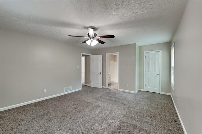 Building Photo - 174 Fox Dr