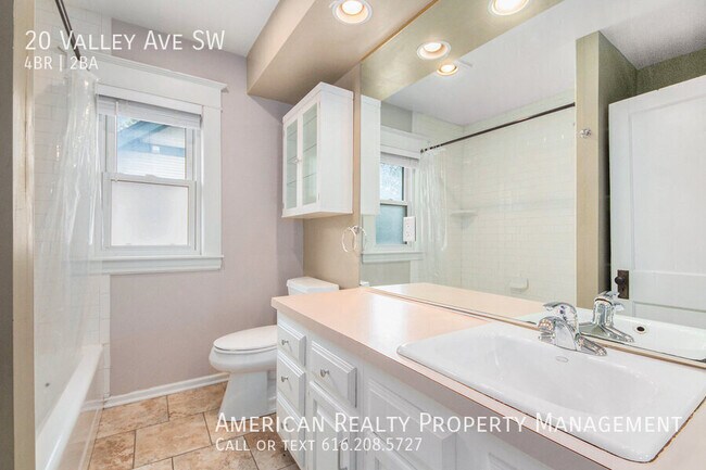 Building Photo - 20 Valley Ave SW