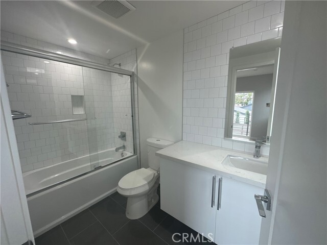 Building Photo - 4434 S Centinela Ave