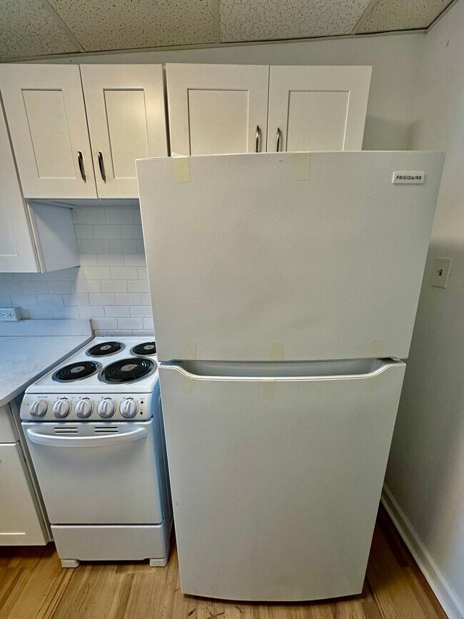 Building Photo - 315 N 6th St