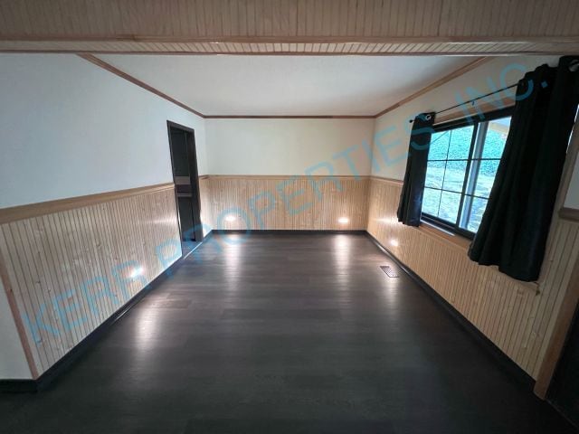 Building Photo - Deep Creek Manor! 3 Bd / 1.5 Bth - Central...