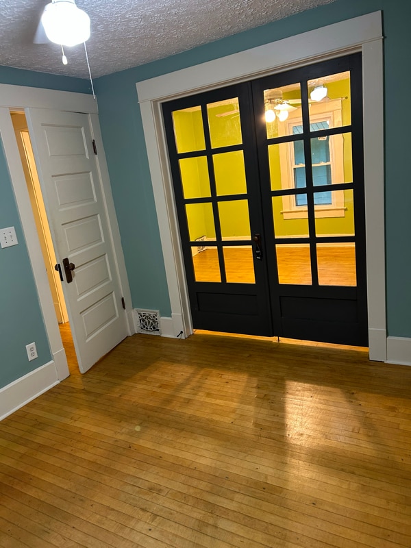 Building Photo - 1209 1/2 W Governor St