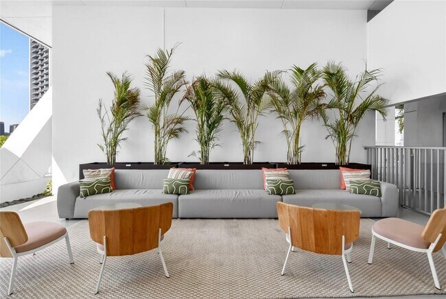 Building Photo - 888 Biscayne Blvd