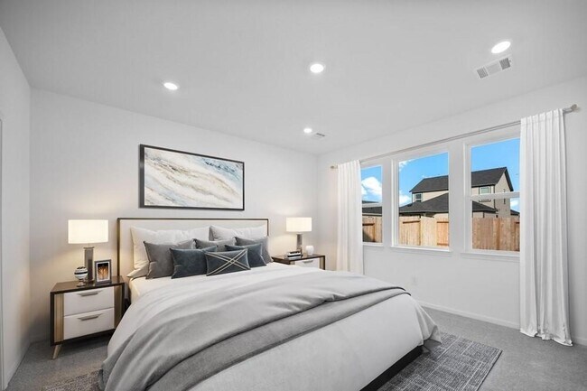 Building Photo - 8002 Horse Hvn Ln