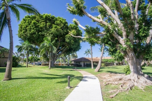 Building Photo - 15 Kulanihakoi St