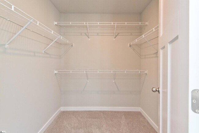 Building Photo - 100 Evergrace Wy