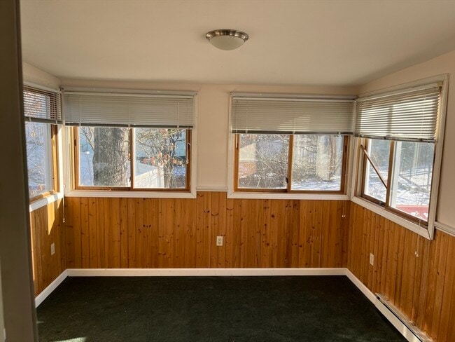 Building Photo - 2 S Sherwood Ave