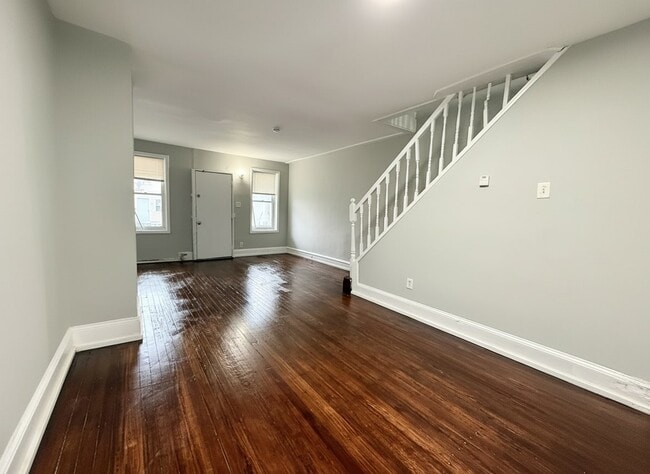 Building Photo - 2020 Margaret St