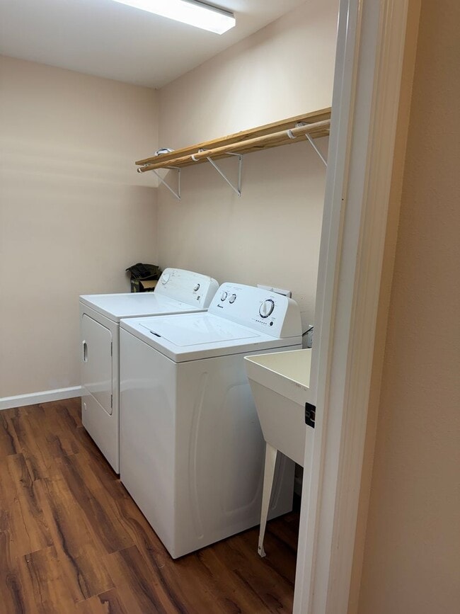 Building Photo - 3BR/2BA Home in Ainaloa!